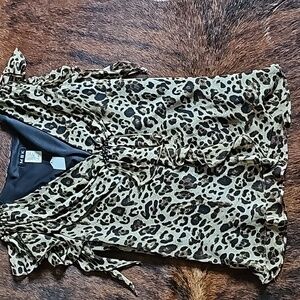 Leopard top